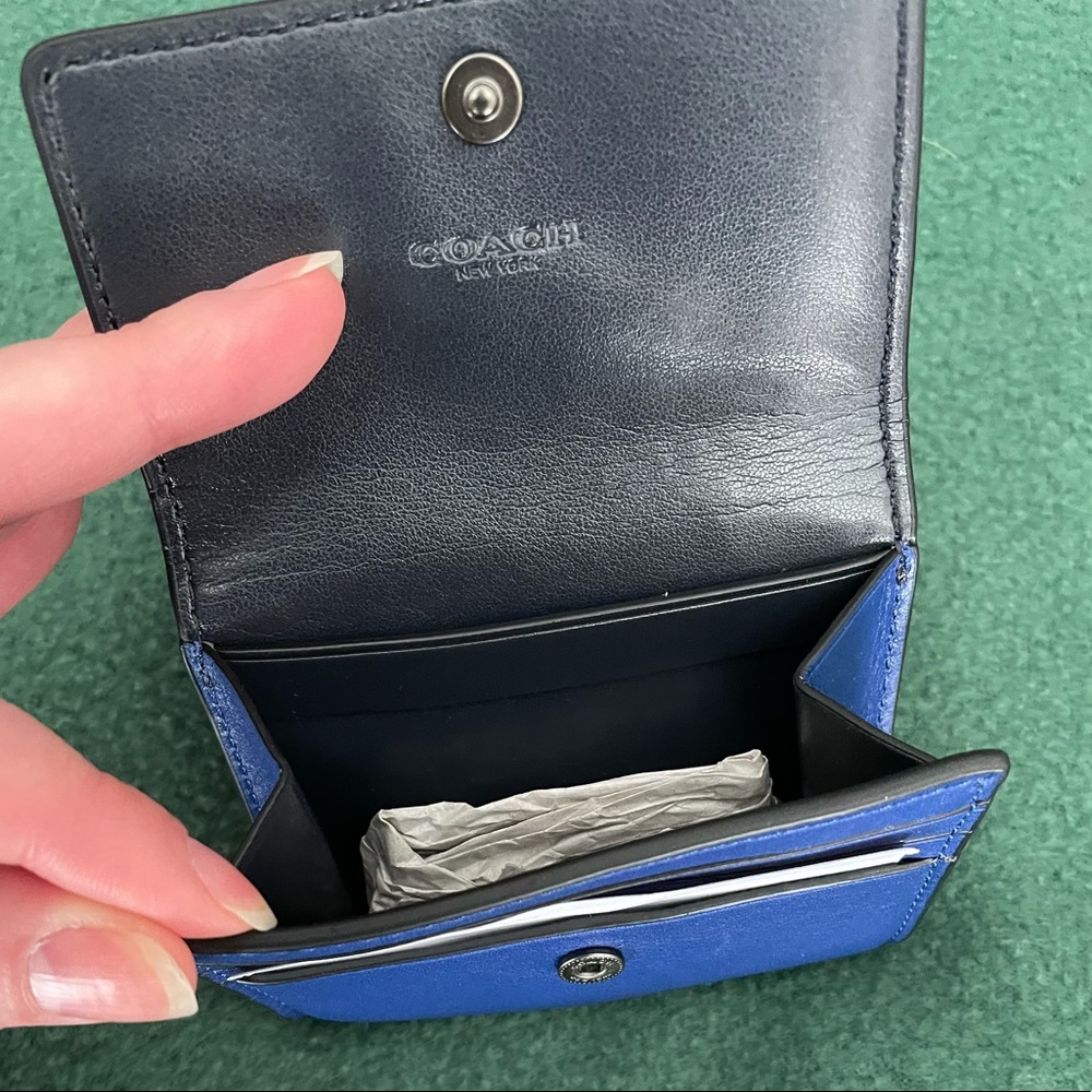 Coach Flip Card Case - Picture 8 of 13